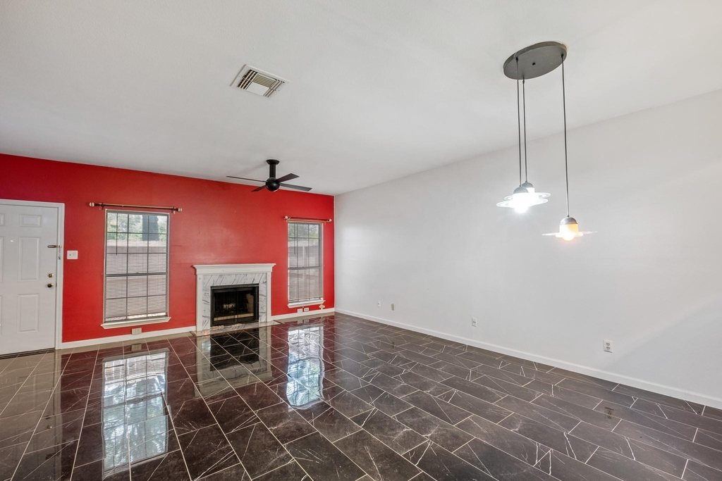 3124 Holly Hall Street - Photo 3