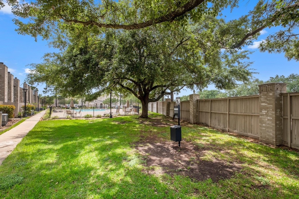 3124 Holly Hall Street - Photo 19