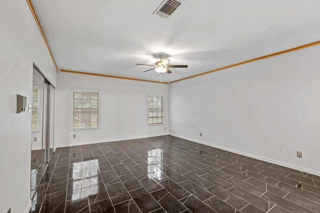 3124 Holly Hall Street - Photo 6