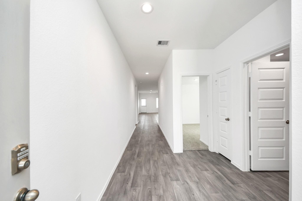 2007 Woodlark Way - Photo 2