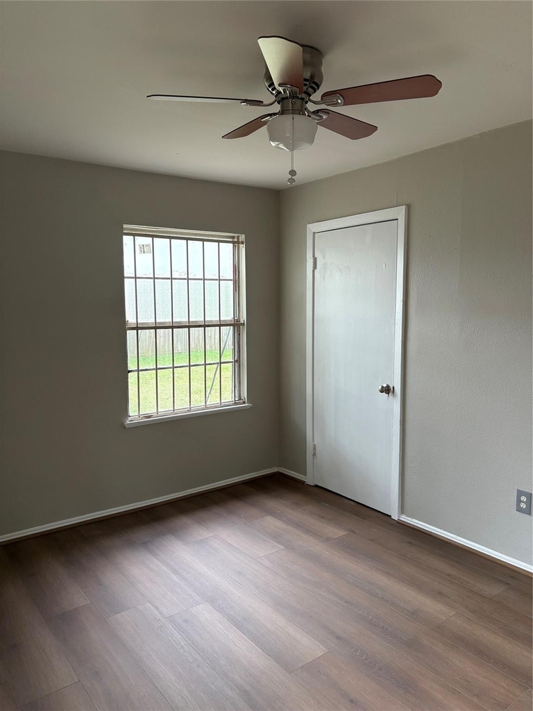 5914 Ridgeway Drive - Photo 16
