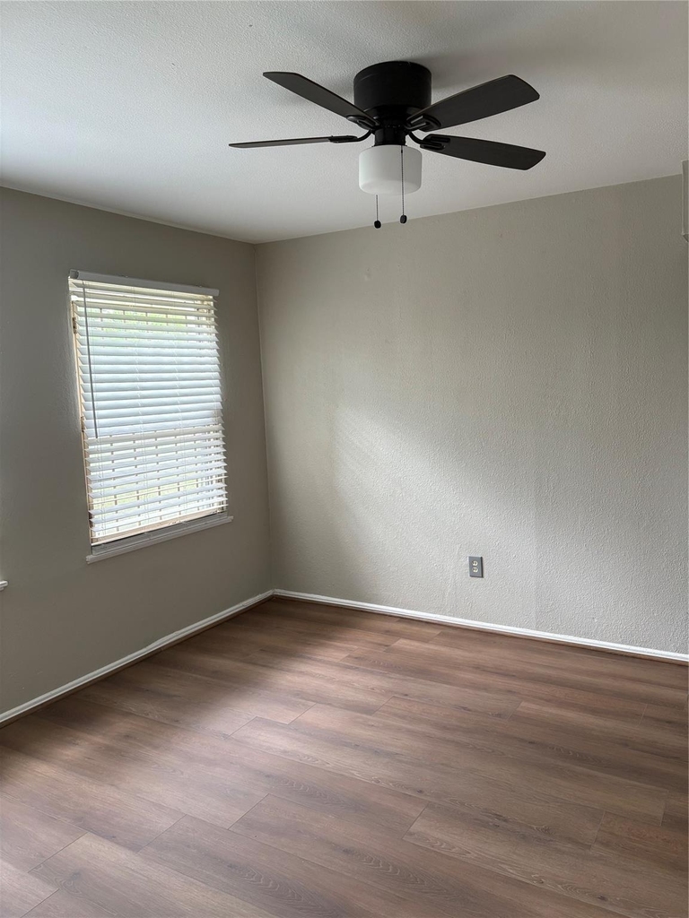 5914 Ridgeway Drive - Photo 15
