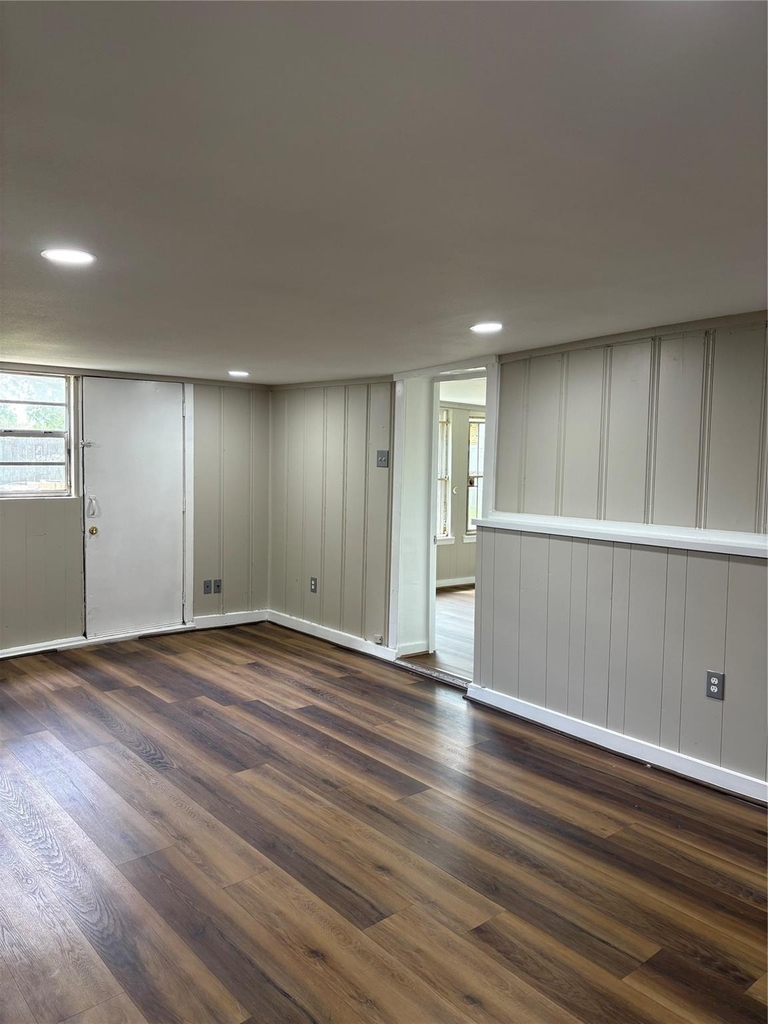 5914 Ridgeway Drive - Photo 12