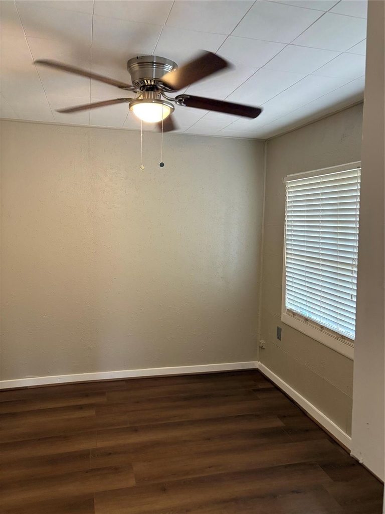 5914 Ridgeway Drive - Photo 7