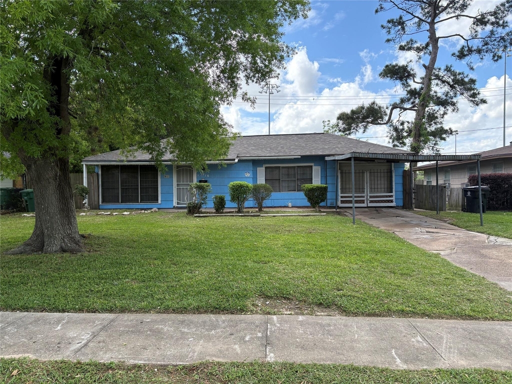 5914 Ridgeway Drive - Photo 0