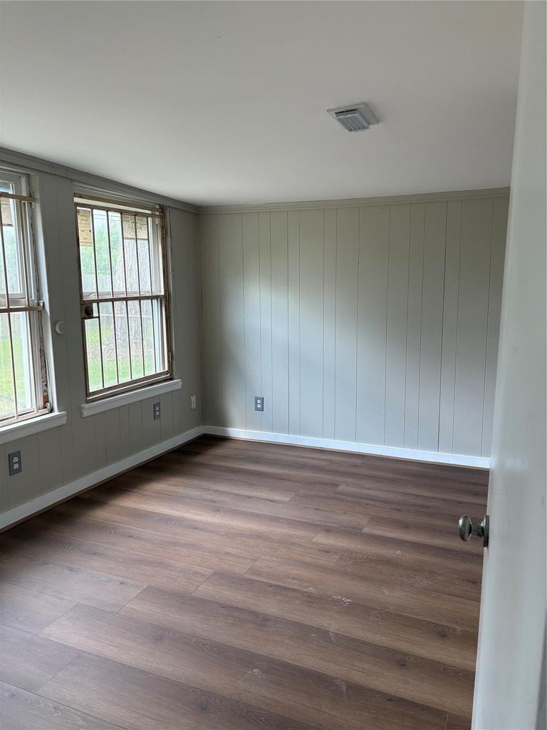 5914 Ridgeway Drive - Photo 18