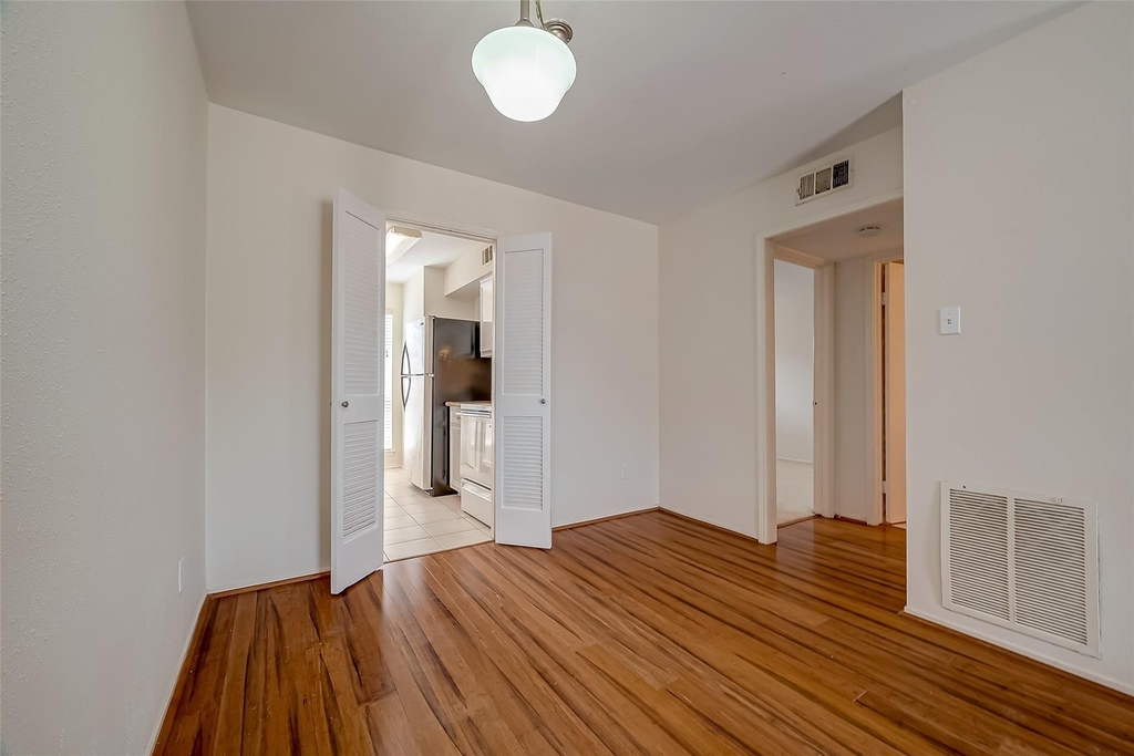 6402 Del Monte Drive - Photo 14