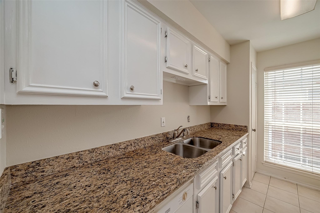 6402 Del Monte Drive - Photo 5