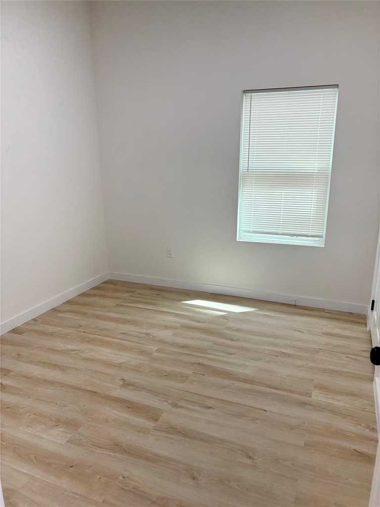 9711 Pelsey A-b Street - Photo 8