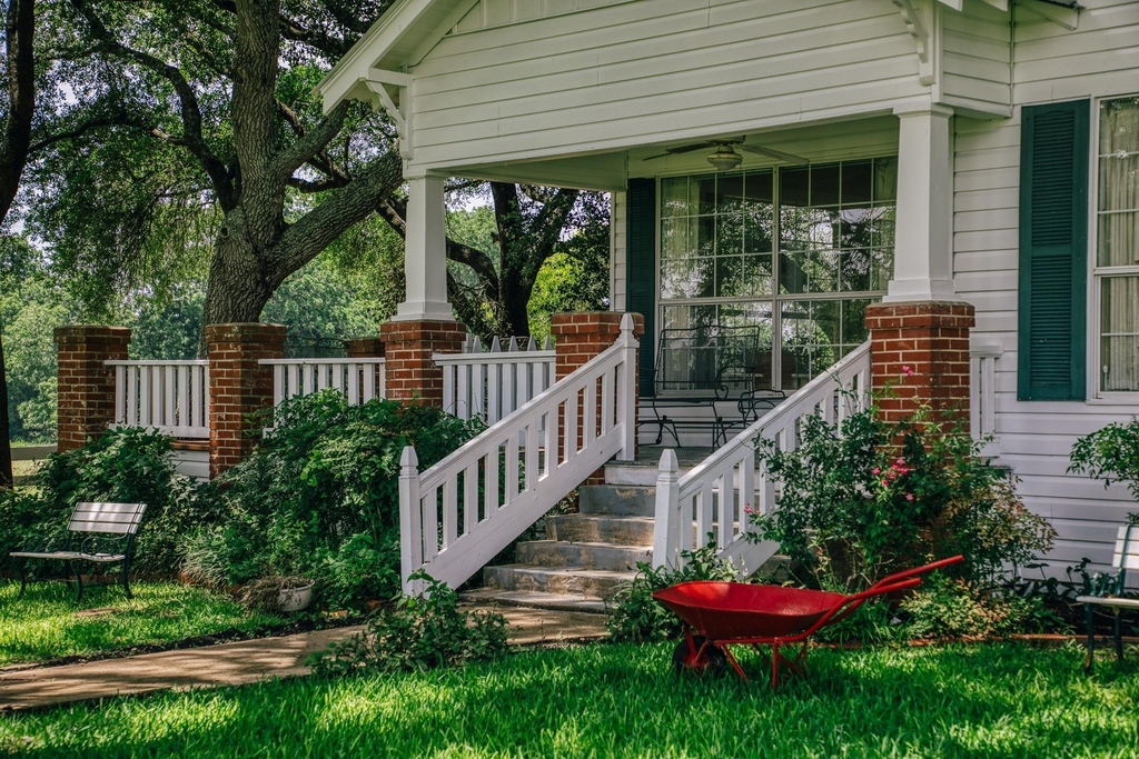 14808 Whitman Road - Photo 1