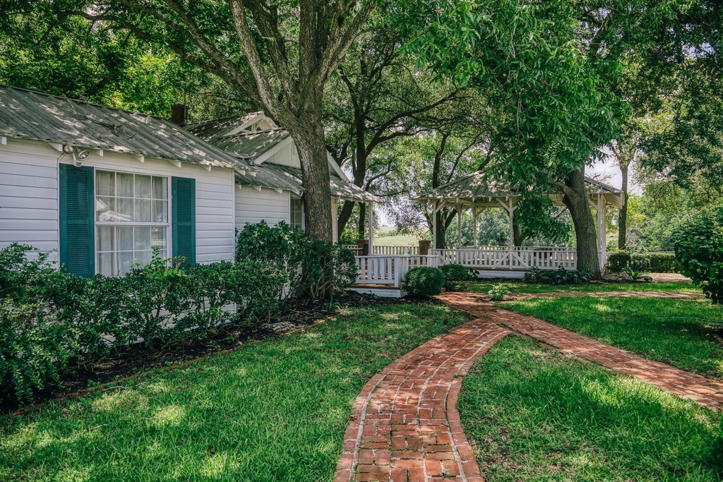 14808 Whitman Road - Photo 16