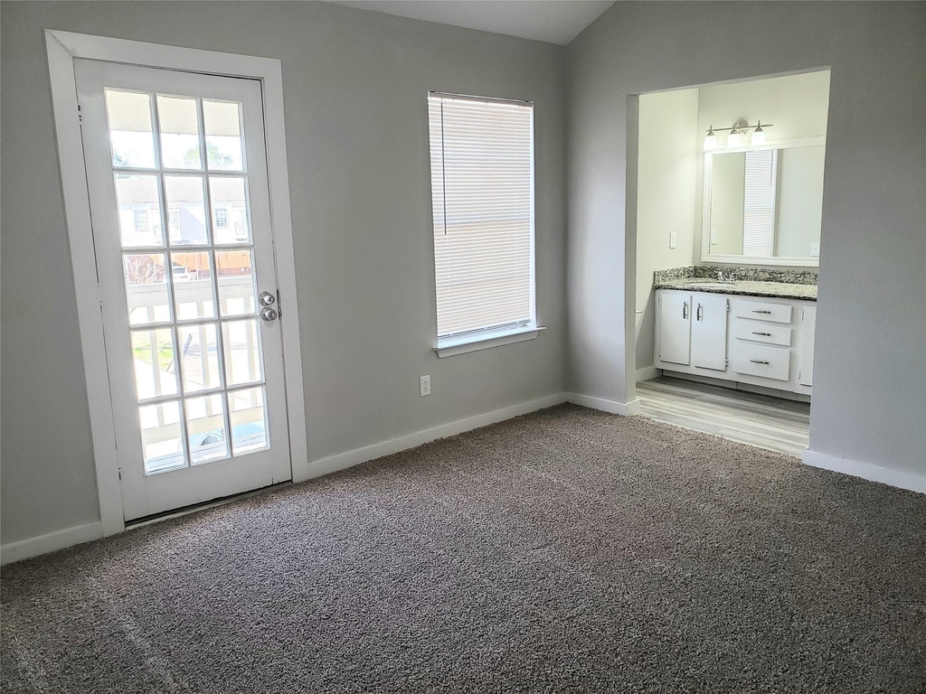 11710 Southlake Drive - Photo 13