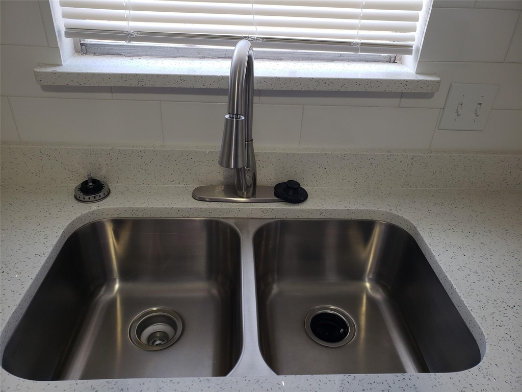 11710 Southlake Drive - Photo 8