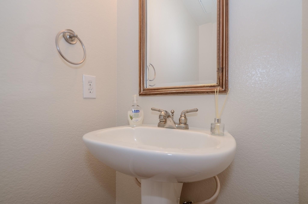 9200 Westheimer Road - Photo 10