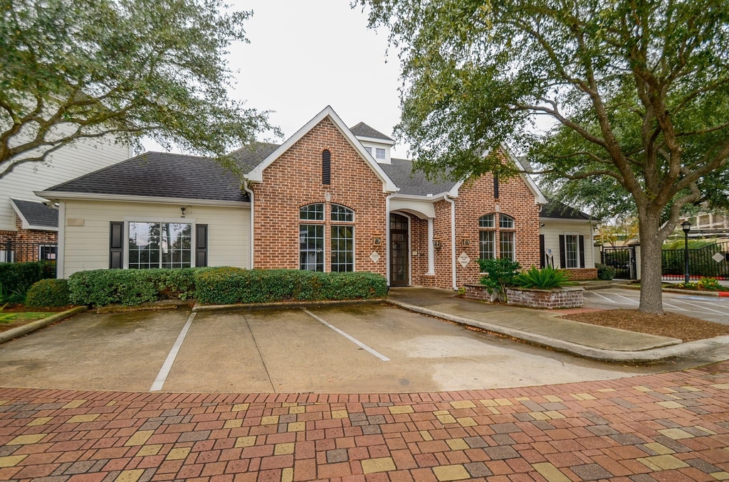 9200 Westheimer Road - Photo 31