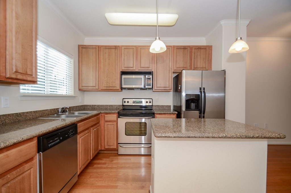 9200 Westheimer Road - Photo 17