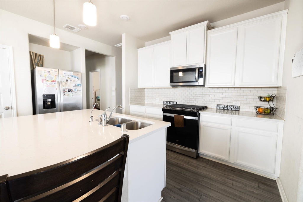 7155 Blue Oak - Photo 1
