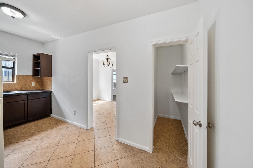 406 Quitman Street - Photo 9