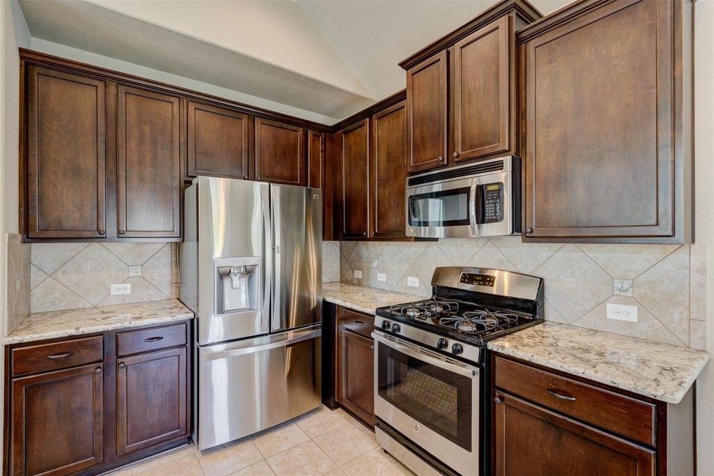 25151 Alina Lane - Photo 5