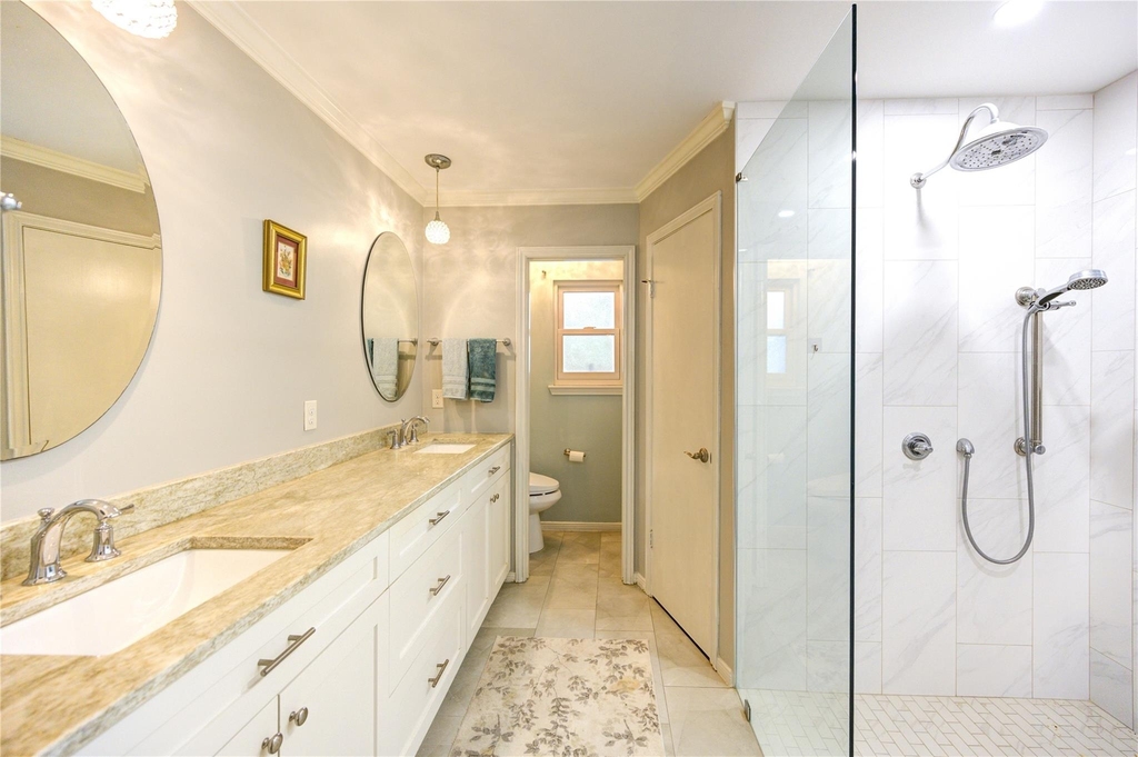 22526 Cove Hollow Drive - Photo 12