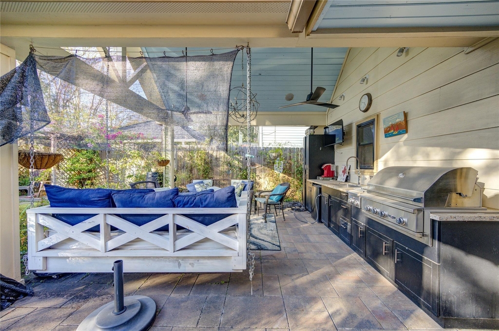 22526 Cove Hollow Drive - Photo 24