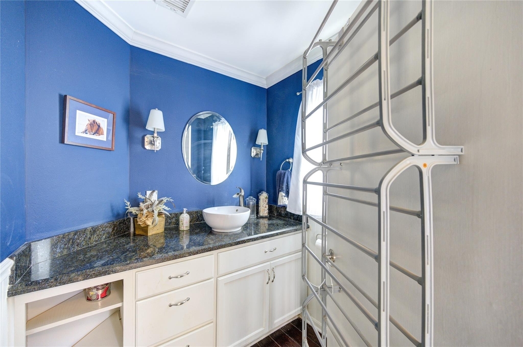 22526 Cove Hollow Drive - Photo 14