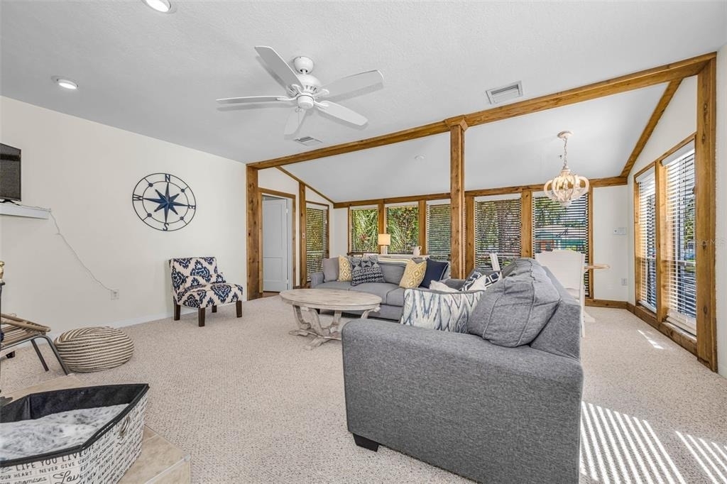 525 Bay Street - Photo 4