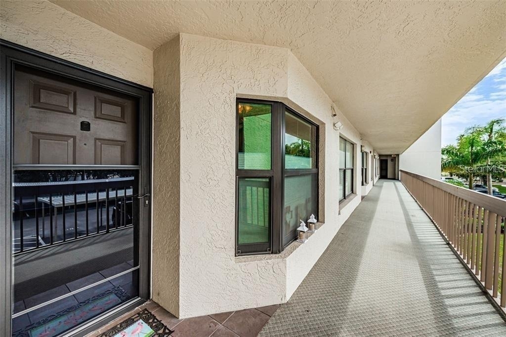 1324 Pasadena Avenue S - Photo 1
