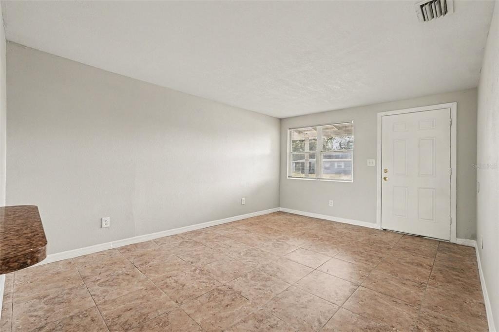 4923 S 82nd Street - Photo 5