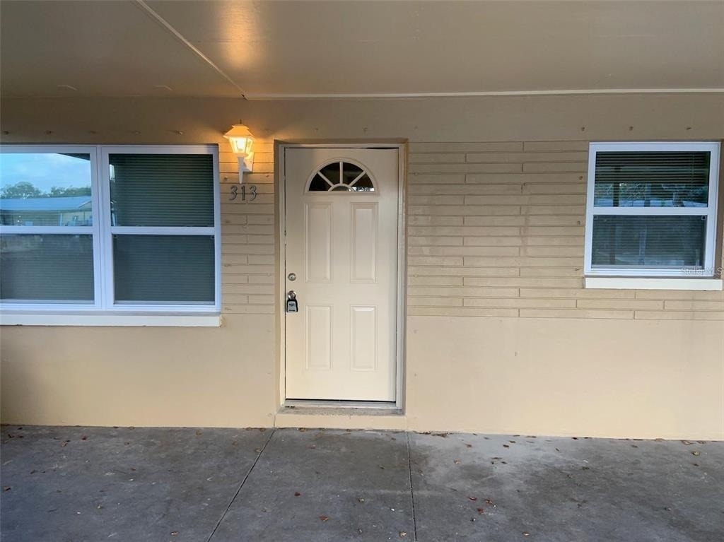 313 N Jupiter Avenue - Photo 0