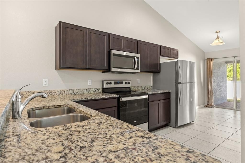 284 Reese Court - Photo 9