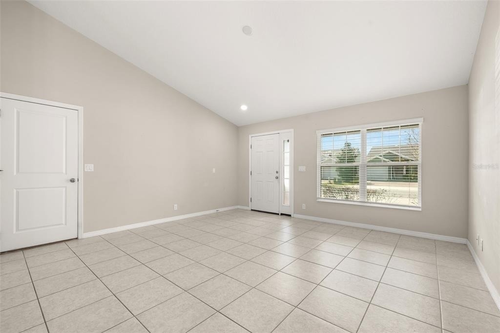 284 Reese Court - Photo 4