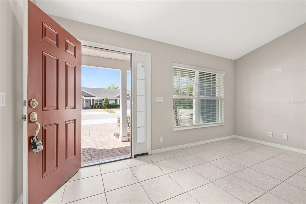 284 Reese Court - Photo 2
