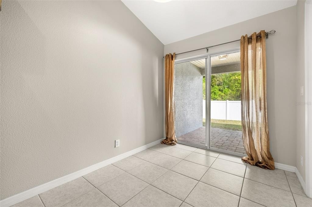 284 Reese Court - Photo 12
