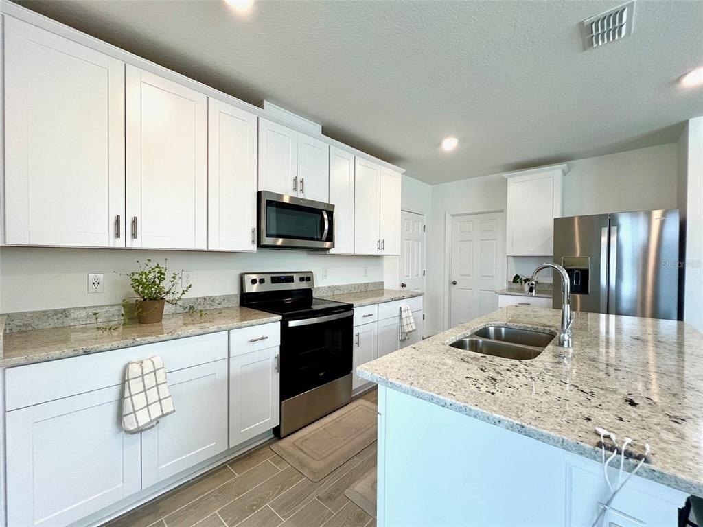 1462 Sea Glass Road - Photo 2