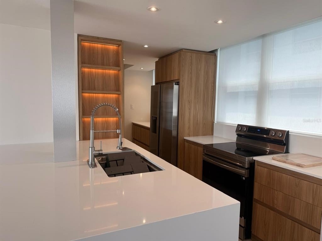 404 Constitucion Avenue - Photo 4