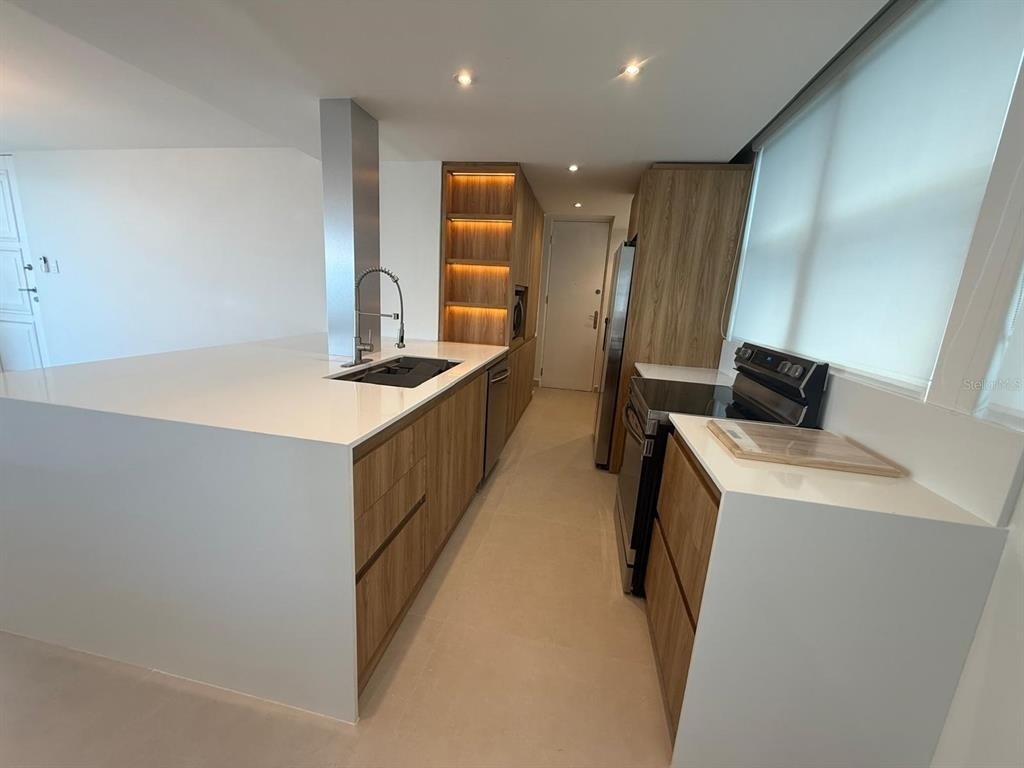 404 Constitucion Avenue - Photo 3