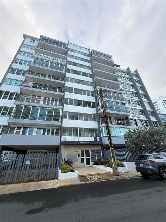 404 Constitucion Avenue - Photo 0
