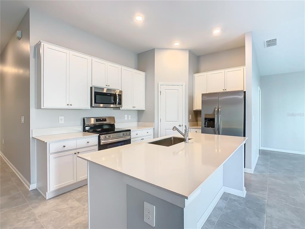 1033 Holden Way - Photo 9