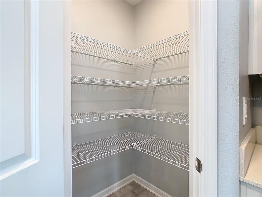 1033 Holden Way - Photo 18