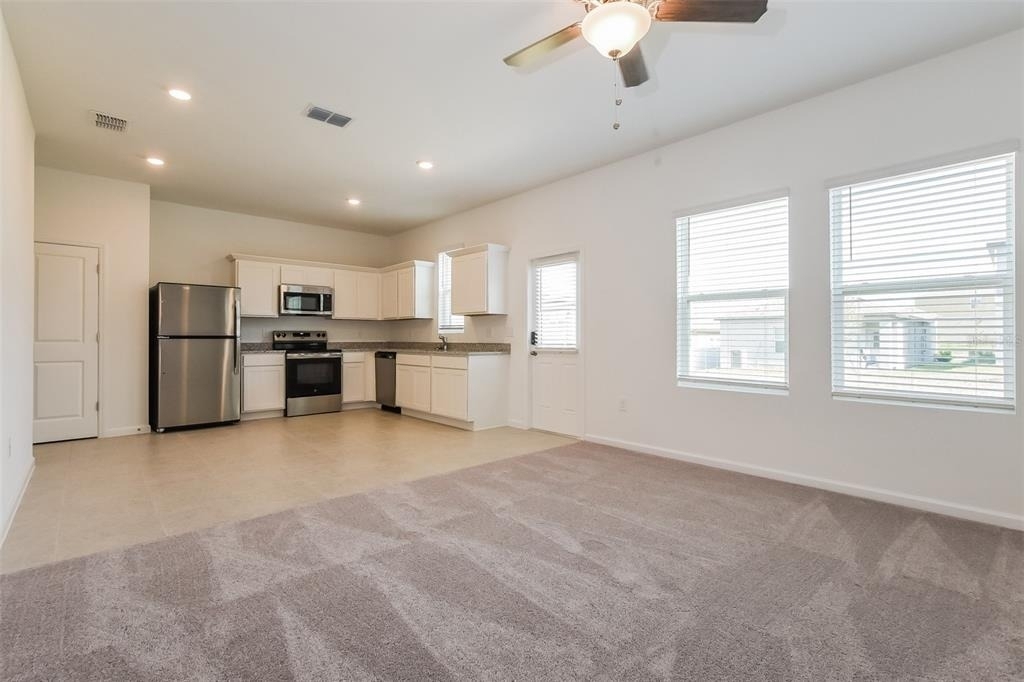 2042 Hemingway Circle - Photo 5