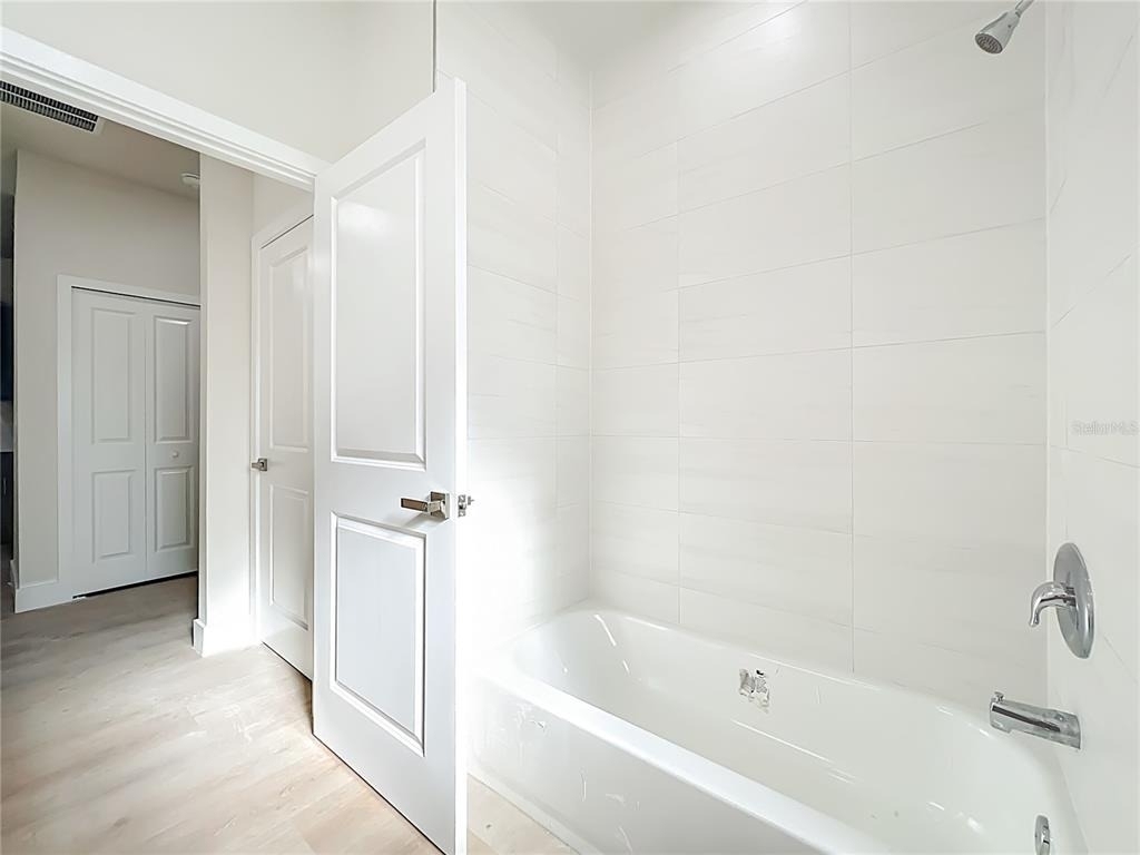 356 W 4th Street - Photo 24