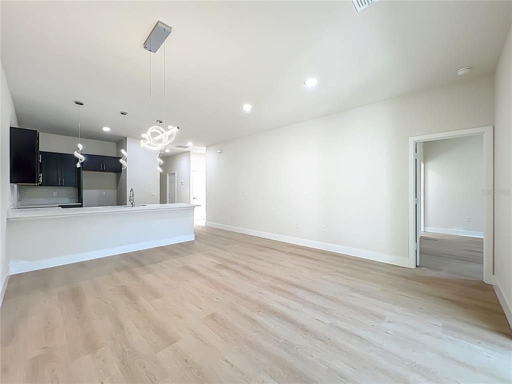 356 W 4th Street - Photo 15