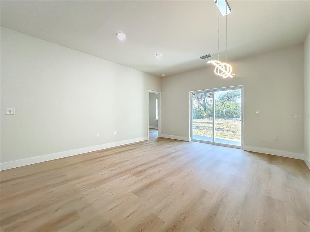 356 W 4th Street - Photo 12