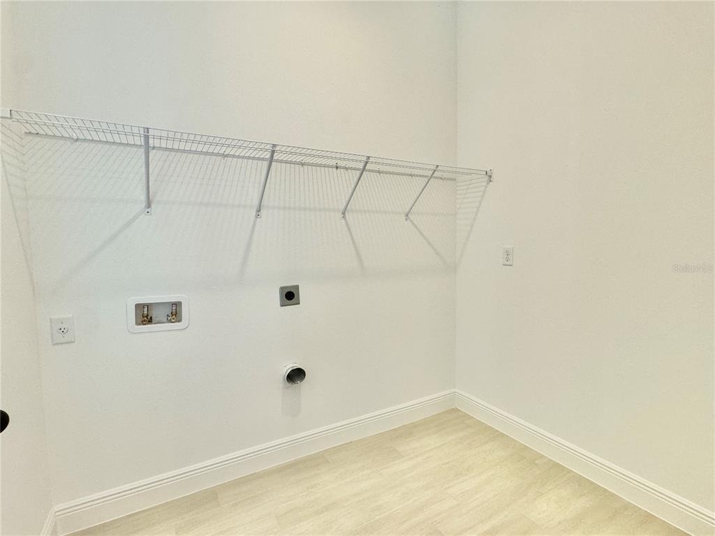 9726 Neruda Street - Photo 29