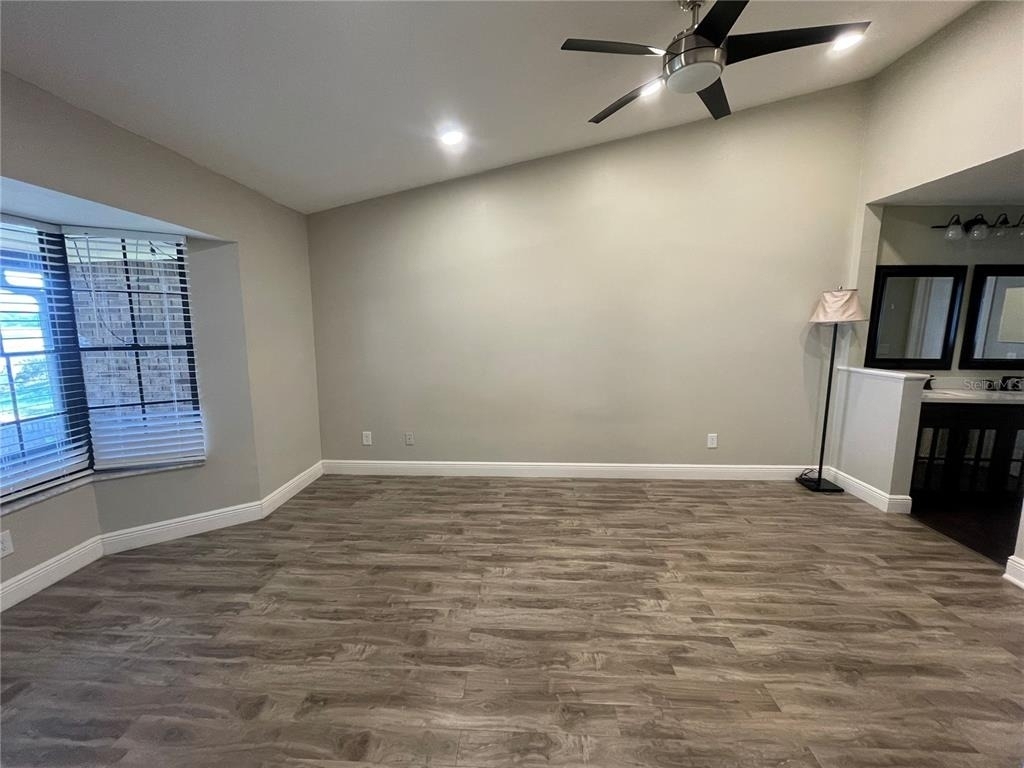 7652 Spring Bay Cove - Photo 12