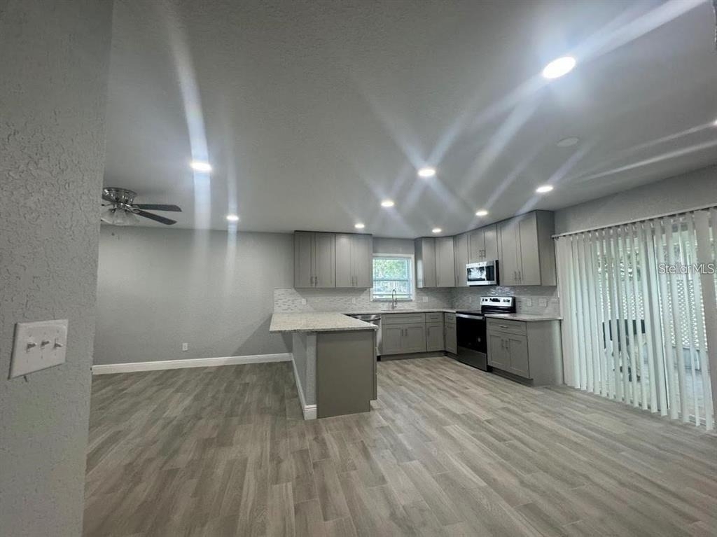 1916 Verano Drive - Photo 2