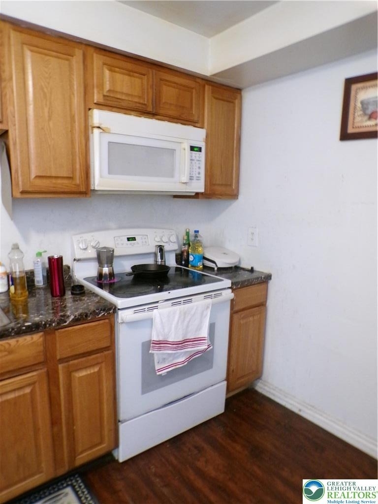 111 Ridge Avenue - Photo 4
