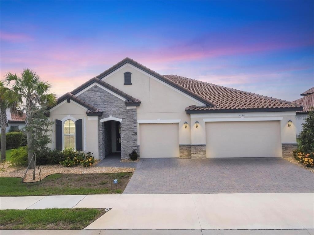 7228 Great Egret Boulevard - Photo 1