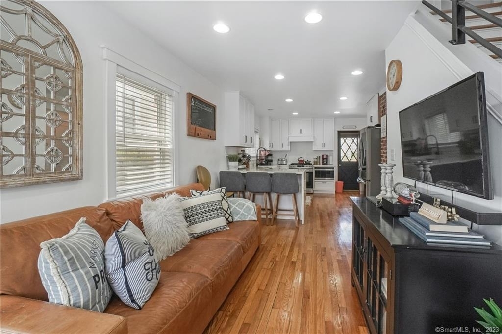 120 Englewood Avenue - Photo 2